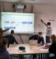 Einsatz der multimedialen und interaktiven Lernplattform <i>Lernraum Berlin</i> im Unterricht. - Leopold-Ullstein-Schule